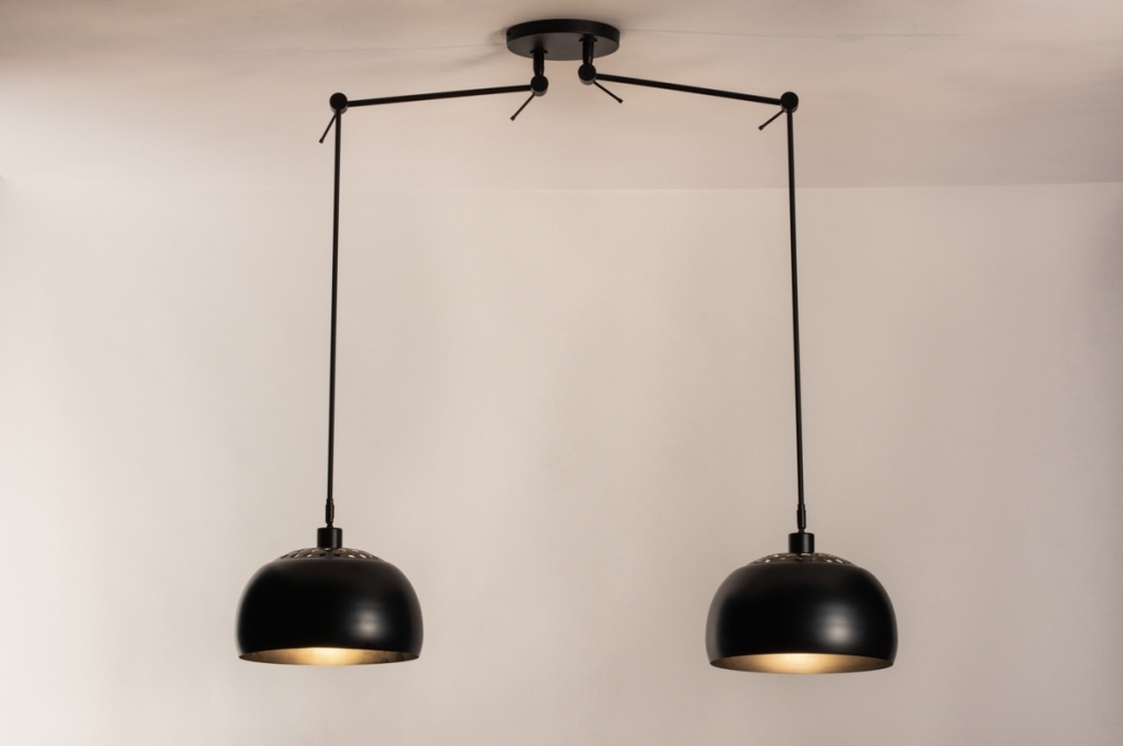 Foto 31180: Mat zwarte XL hanglamp met knikarmen en zwarte retro bollen 