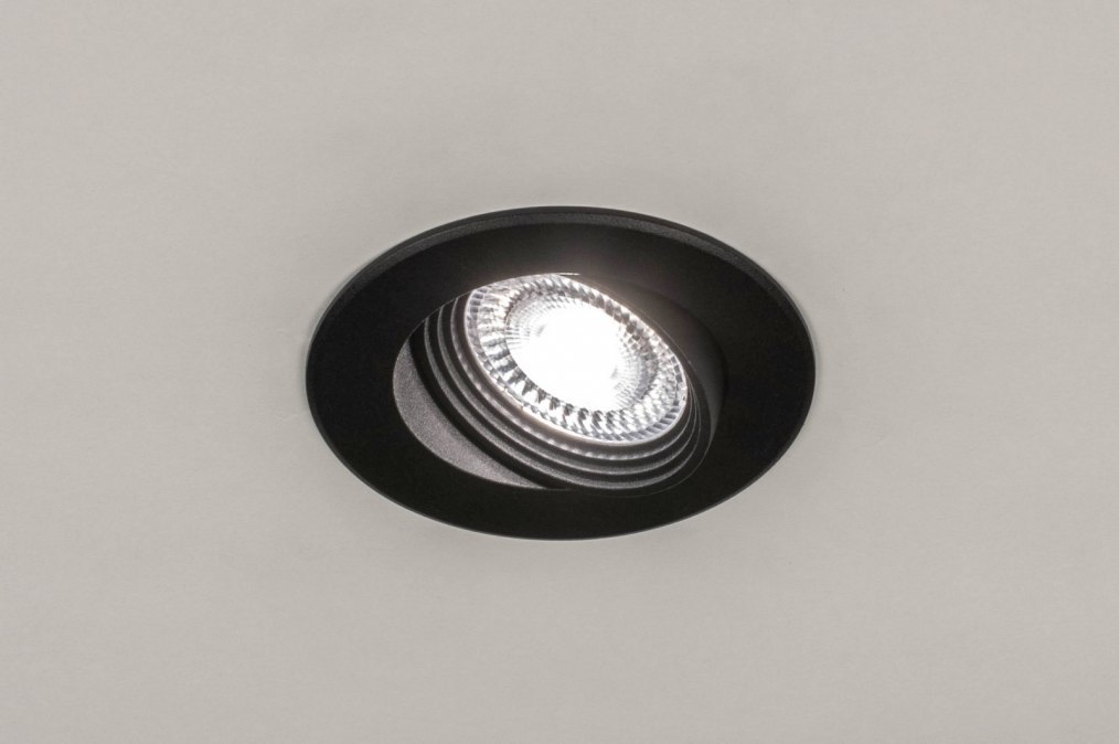 Foto 73881: Moderner, schwarzer Einbaustrahler mit dimmbarem LED und höherer Schutzart (IP44).