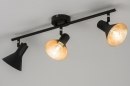 Foto 11000-3: Trendy plafondlamp voorzien van drie spots in de kleuren mat zwart en goud.