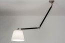 Foto 12500-2: Stoere, robuuste pendellamp in een combinatie van staal met een mat zwarte kleur en voorzien van een witte, stoffen kap.