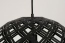 Foto 12587-9: Sfeervolle, stoere hanglamp in mat zwarte kleur, voorzien van open karakter.