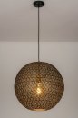 Foto 13471-1: Opengewerkte, mat zwarte bol / hanglamp met goudkleurige binnenzijde, geschikt voor led verlichting.