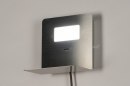Foto 13601-2: Stalen wandlamp met USB poort om bijvoorbeeld de telefoon mee op te laden. 