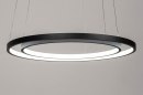 Foto 13671-4: Minimalistische, grote, zwarte hanglamp voorzien van dimbare led verlichting.