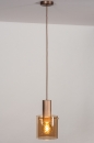 Foto 13874-1: Mooie hanglamp met een amberkleurig glas aan een koperkleurige plafondplaat, geschikt voor led.