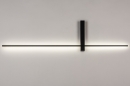 Foto 14273-3: Zwarte minimalistische wandlamp voorzien van ingebouwde led verlichting.