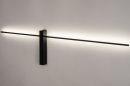 Foto 14273-5: Zwarte minimalistische wandlamp voorzien van ingebouwde led verlichting.