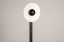 Foto 14920-6: Stimmungsvolle Design-Stehleuchte, dimmbares LED-Licht, in mattem Schwarz / Weiß.