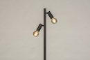Foto 14972-10: Schwarze Stehlampe mit drei verschiedenen Looks; schwarze Leselampe, Leselampe mit Messingdetail oder industrielle Stehlampe
