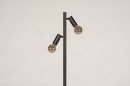 Foto 14972-14: Schwarze Stehlampe mit drei verschiedenen Looks; schwarze Leselampe, Leselampe mit Messingdetail oder industrielle Stehlampe
