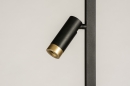 Foto 14972-16: Schwarze Stehlampe mit drei verschiedenen Looks; schwarze Leselampe, Leselampe mit Messingdetail oder industrielle Stehlampe