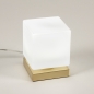 Foto 15163-4: Design tafellamp in kubus vorm van opaalglas en messing met touchdimmer