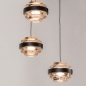 Foto 15210-12: Zwarte hanglamp met drie amberkleurige glazen die trapsgewijs naar beneden hangen