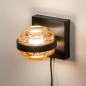 Foto 15211-3: Zwarte led wandlamp met amberkleurig glas