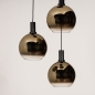 Foto 15249-8: Zwarte hanglamp met drie bollen van spiegelend goud glas