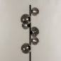 Foto 15256-4: Zwarte dimbare vloerlamp met zes bollen van rookglas in boutique hotel stijl