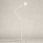 Foto 15433-3 schuinaanzicht: Hoge staande leeslamp (200cm)in het wit met schakelaar op het armatuur 