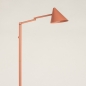 Foto 15521-7 zijaanzicht: Roze vloerlamp van metaal met knikarm in Scandinavische stijl