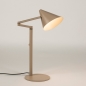 Foto 15526-3: Beigefarbene Metalltischlampe mit Designerschirm und Schalter an der Armatur