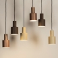 Foto 15540-4: Hängeleuchte mit sechs Metallrohren in Beige, Taupe und Schwarz