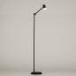 Foto 15597-2 schuinaanzicht: Oplaadbare led vloerlamp in het zwart met knikarm en usb kabel 