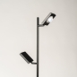 Foto 15693-10: Dimbare led vloerlamp in zwart met twee verstelbare lichtpunten 