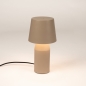 Foto 15704-3: Beige tafellamp van metaal in modern design voor stijlvolle verlichting