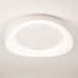 Foto 15795-3: Minimalistische weiße LED-Deckenleuchte mit organischer Form für eine serene Atmosphäre