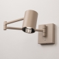 Foto 15813-2: Beige wandlamp met knikarm en dimbare led verlichting 