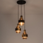 Foto 15857-3: Hanglamp met drie kokers van bruinkleurig glas met bronzen kokers aan een ronde plafondplaat
