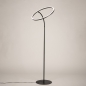 Foto 15927-6: Zwarte led vloerlamp met flexibele lichtcirkel