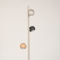 Foto 16102-3: Stijlvolle beige vloerlamp met drie bollen in verschillende kleuren