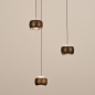 Foto 16119-5: Brons kleurige hanglamp, voorzien van drie lichtpunten, een easy lift systeem en een dim to warm functie