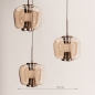 Foto 16133-1: Glazen hanglamp met drie glazen uitgevoerd in rosé/goud, voorzien van easy lift systeem