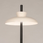 Foto 16169-6: Eigentijdse, moderne zwarte vloerlamp voorzien van beige craquelé kap