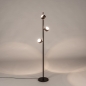 Foto 16233-7: Stijlvolle bronzen vloerlamp voorzien van drie koffiebruine bollen