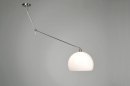 Foto 30000-1: Verstelbare hanglamp met knikarm en retro witte bol