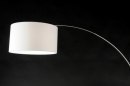 Foto 30011-10: Ausziehbare Bogenlampe aus gebürstetem Stahl mit weißem Lampenschirm