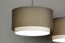 Foto 30132-8: Grote, moderne hanglamp voorzien van twee stoffen, dubbele kappen in taupe kleur.