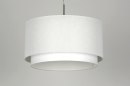 Foto 30141-3: Moderne hanglamp voorzien van een dubbele stoffen kap in witte kleur.