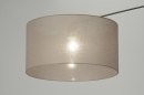 Foto 30316-2 detailfoto: Verstelbare hanglamp met knikarm en lampenkap in taupe kleur