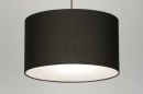 Foto 30377-3: Moderne hanglamp voorzien van een stoffen, zwarte kap met blender.