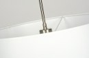 Foto 30379-11: Sfeervolle, moderne hanglamp in witte kleur voorzien van blender.