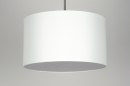 Foto 30379-8: Attraktive, moderne Pendelleuchte in weißer Farbe mit Blender.