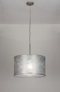 Foto 30381-1: Sfeervolle, moderne hanglamp in zilveren kleur voorzien van blender.