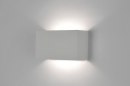Foto 30622-3: Rechthoekige up en down wandlamp in het wit met dimbare led lamp