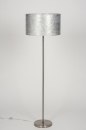 Foto 30643-3 zijaanzicht: Vloerlamp met ronde lampenkap van stof in zilver