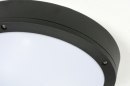 Foto 30763-7 detailfoto: Ronde zwarte buitenlamp met dag/nacht sensor led lamp