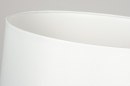Foto 30879-9 detailfoto: Zwarte driepoot vloerlamp met witte lampenkap van stof