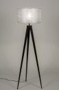 Foto 30888-1 vooraanzicht: Zwarte driepoot vloerlamp met zilveren lampenkap van stof